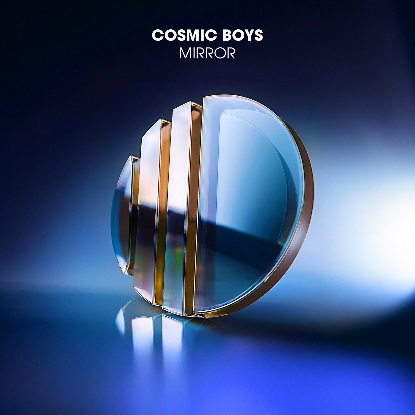 Cover Image for Cosmic Boys - Mirror on Legend